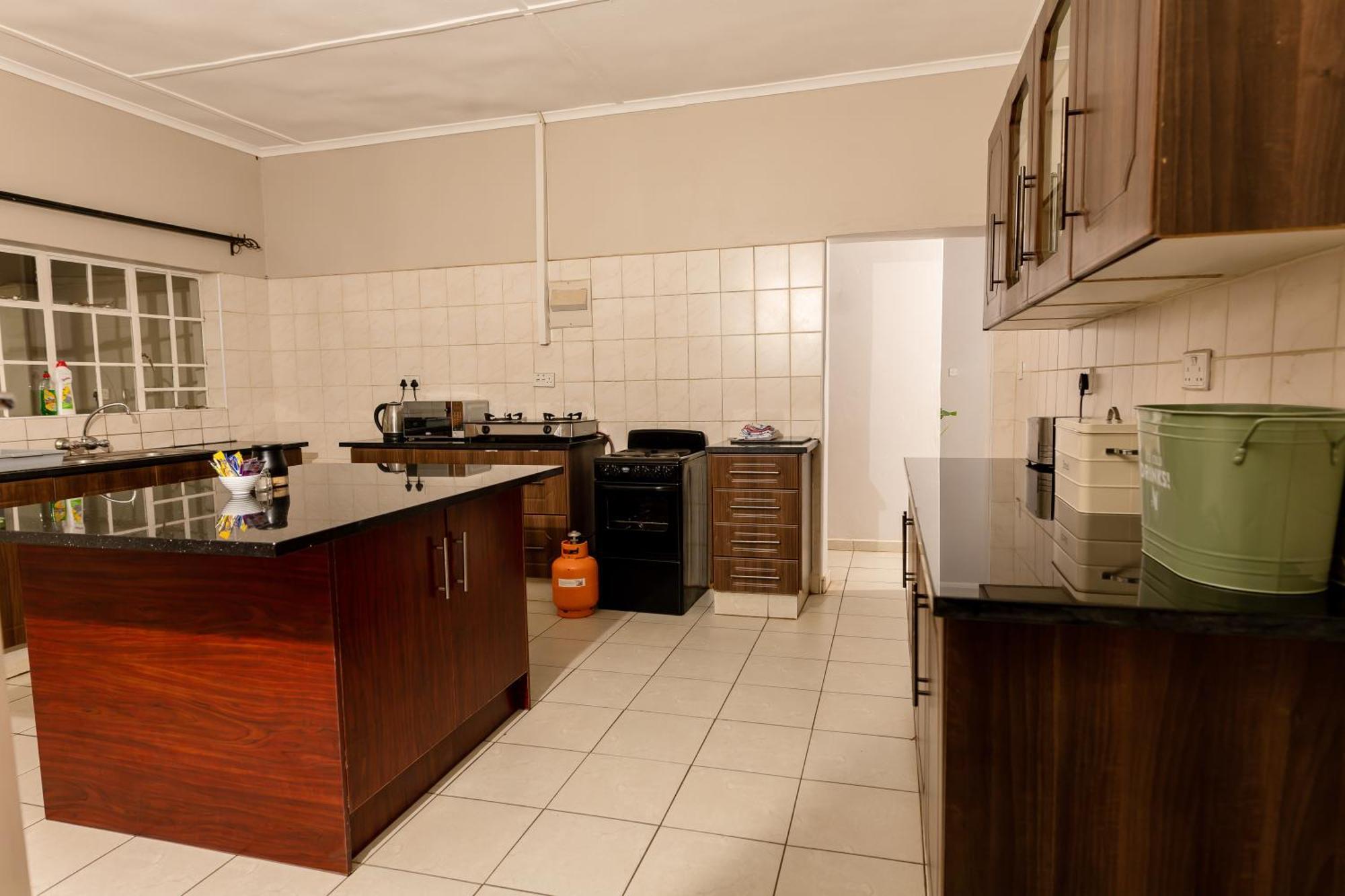 Hungwe House Villa Victoria Falls Exterior foto