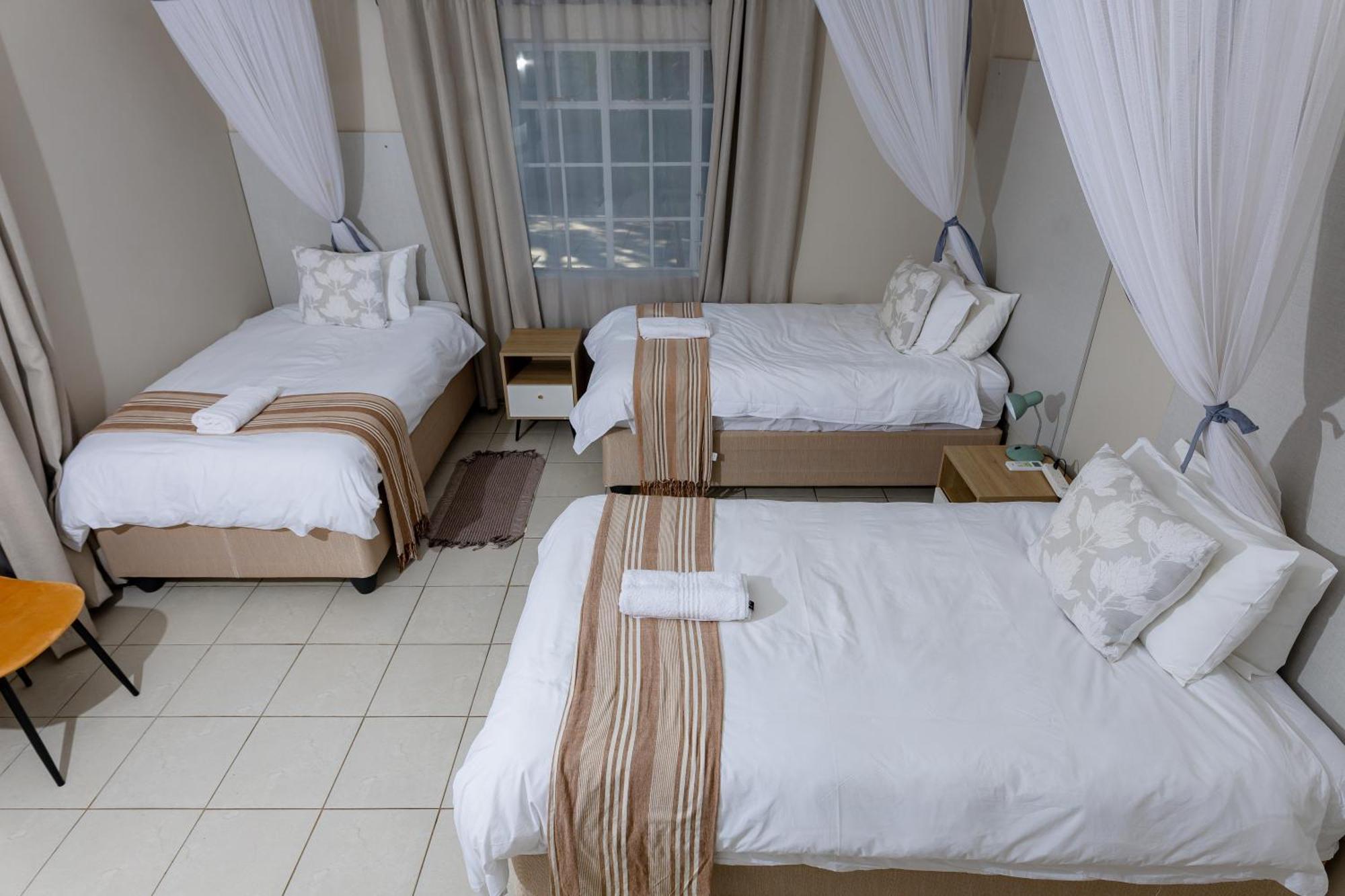 Hungwe House Villa Victoria Falls Exterior foto